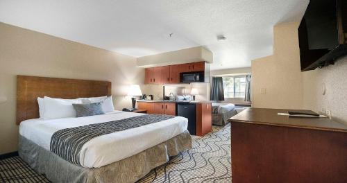 Rocklin Hotel | SureStay Plus Hotel by Best Western Rocklin