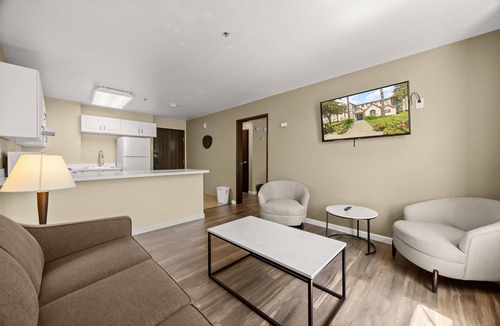 Rocklin Hotel | SureStay Plus Hotel by Best Western Rocklin