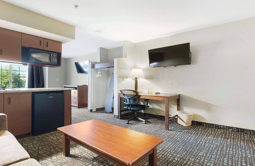 Rocklin Hotel | SureStay Plus Hotel by Best Western Rocklin
