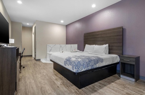 Ada Hotel | SureStay Plus Hotel by Best Western Ada