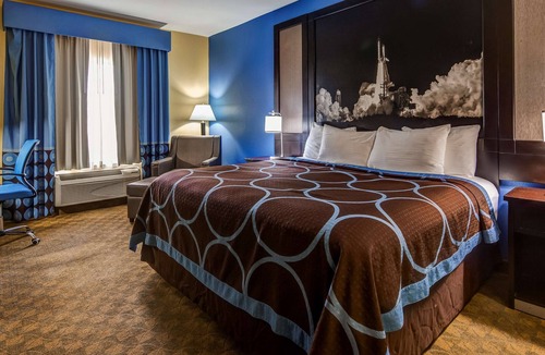 Alvin Hotel | SureStay Plus Hotel by Best Western Alvin