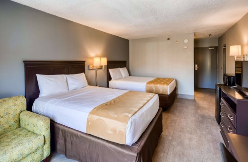 Durham Hotel | SureStay Plus Hotel by Best Western Durham Medical Center