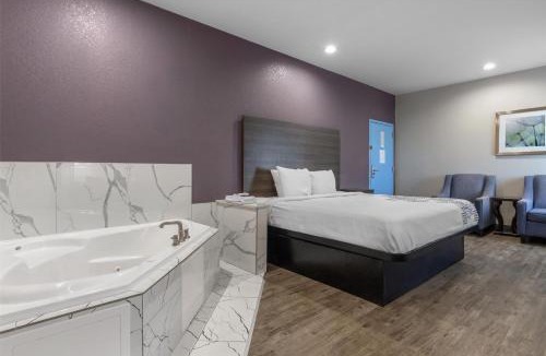 Ada Hotel | SureStay Plus Hotel by Best Western Ada