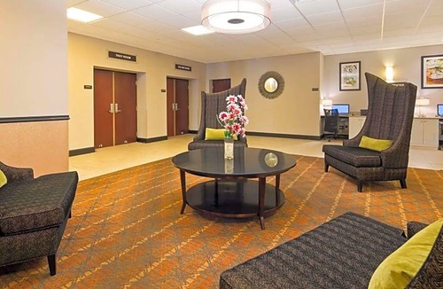 Newtonville Hotel | SureStay Plus Hotel by Best Western Albany Airport