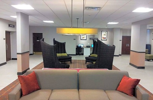 Newtonville Hotel | SureStay Plus Hotel by Best Western Albany Airport