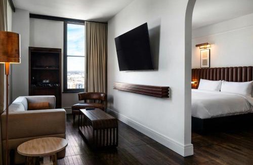 Court Avenue Entertainment District Hotel | Surety Hotel, Autograph Collection