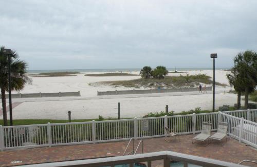 Treasure Island Apartment | Surf Beach Treasure Island Resort