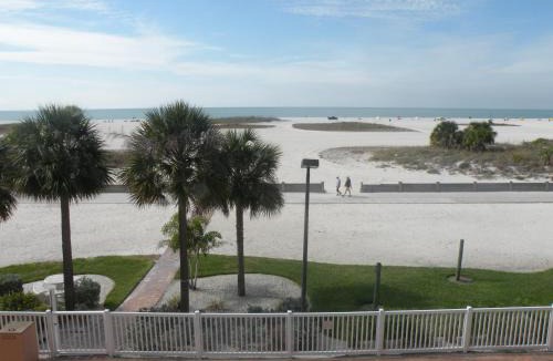 Treasure Island Apartment | Surf Beach Treasure Island Resort
