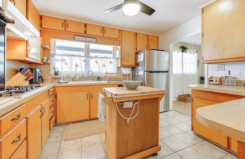 Hampstead House | Surf City Coastal Escape w/Fire Pit