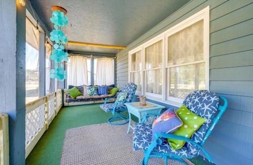 Hampstead House | Surf City Coastal Escape w/Fire Pit