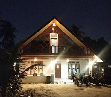 Katiet Hostel | Surf Homestay Katiet surfing barrrels short motorcycle only minute from our places Bintang wave,Lance wave,HTs wave,monkeyWave