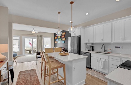 Surf City Villa | Surf House - Ocean Views, Elevator, Pool!