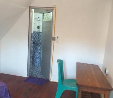 Katiet House | Surf Logde katiet short motorcycle only minute from our places Bintang wave,Lance wave,HTs wave,monkeyWave