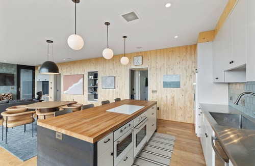 Surf Pines House | Surf Pines/Ocean Views, Fire Pit & Fireplace