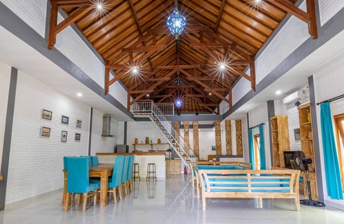 Pulukan House | Surf Retreat Villa Sari Bali
