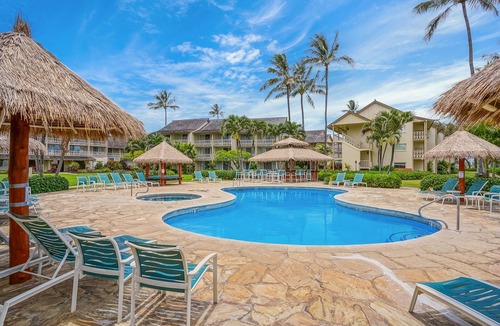 Wailua Apartment | Surf's Up! | Prime Ocean Front Studio with AC