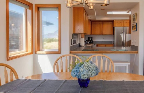Manzanita House | Surf`s Up
