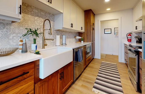 Seaside House | SURF SHACK at Seaside Beach- OCEAN FRONT - HOT TUB