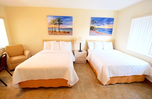 Pompano Beach Hotel | Surf Side Resort