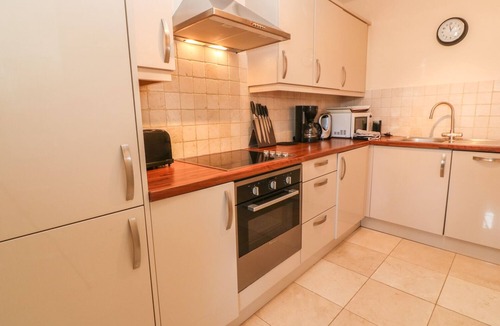 Chysauster Cottage | Surf Song