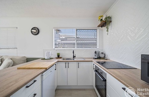 Hastings Point Apartment | Surf Whispers - Absolute Beachfront Getaway