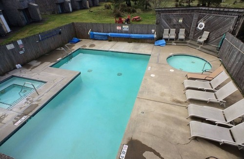 Ocean City Condo | Surfcrest Condo on the beach