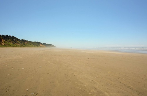 Ocean City Resort | Surfcrest Resort - 26 beautiful beachfront acres