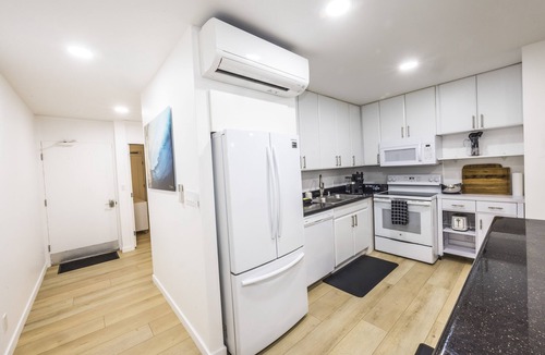 Kahuku Condo | Surfer's paradise on Oahu's North Shore - Split ACs