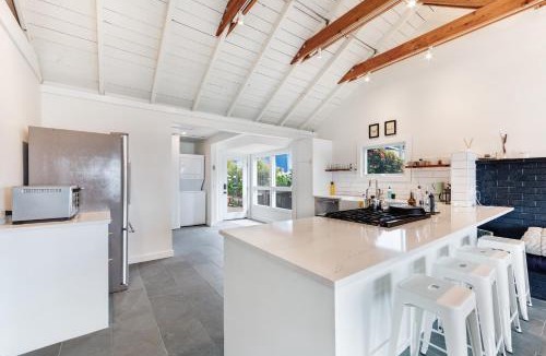 Old Town House | Surfer's Paradise