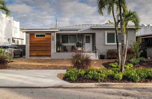 Coral Way House | Surfers Cove – 3BR/2BA Pool Home Near Calle Ocho