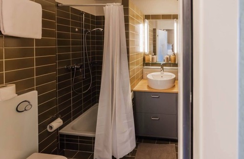 Darligen Apartment | Surfers Oase | Terrace & Lake View