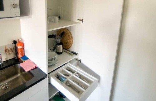 Darligen Apartment | Surfers Studio | Lake View & Pool