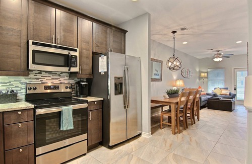 Old Town Condo | Surfin' Seahorse by Silver Sands Vacation Rentals