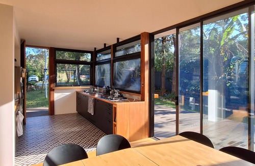 Smiths Lake House | Surfing Parrot - Holiday Villa