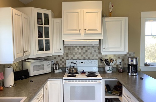 Eagle Head House | Surfs Up Eagle Head Bay, Oceanfront