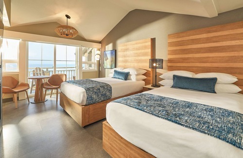 Downtown Cannon Beach Hotel | Surfsand Resort