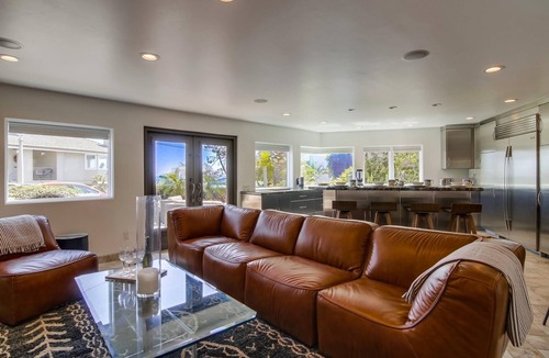 North Pacific Beach Condo | Surfside 1 Pacific Beach | 4BR Ocean Views, Firepit