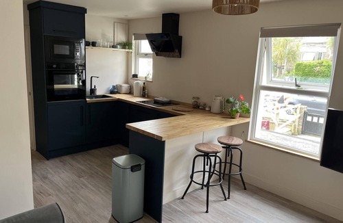 Perranporth Apartment | Surfside - a fresh new apartment