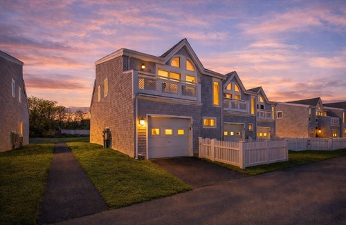 York Beach House | Surfside at Short Sands - 3 min walk to Short Sands - York - Pool - Hot Tub
