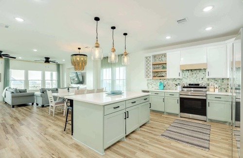 Surfside Beach House | Surfside Beach Bliss: Steps to Sand & Stunning Views!