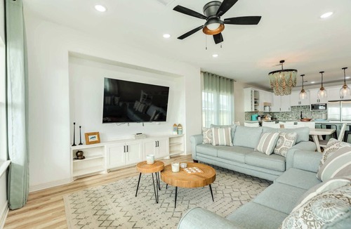Surfside Beach House | Surfside Beach Bliss: Steps to Sand & Stunning Views!