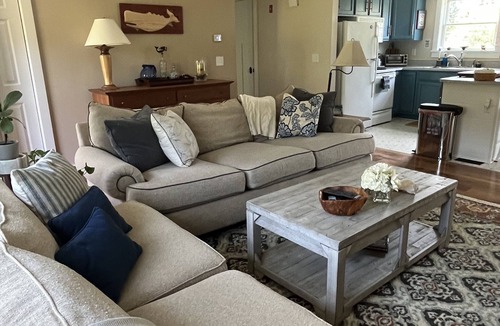 Surfside House | Surfside: large private yard, fire pit, outdoor shower