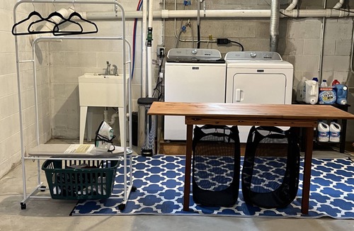 Surfside House | Surfside: large private yard, fire pit, outdoor shower