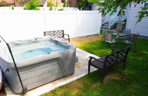 Asbury Park Apartment | Surfside Oasis Walk to beach