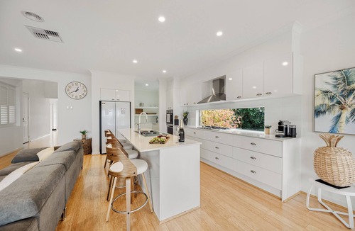 Inverloch House | Surfside Serenity