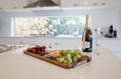 Inverloch House | Surfside Serenity