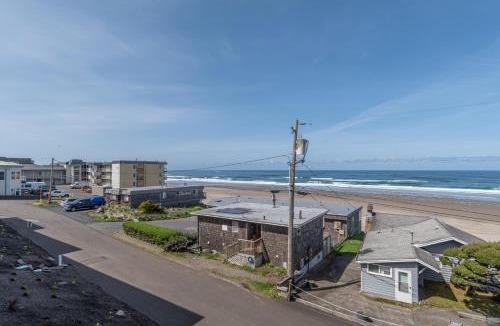 Lincoln City Hotel | Surftides Plaza Rentals