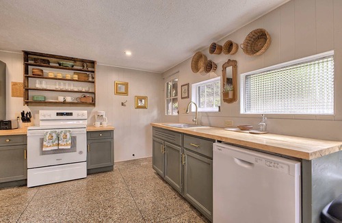 Ligonier Cabin | Surrender to Tranquility - Feather Ledge Cliffwood Colony