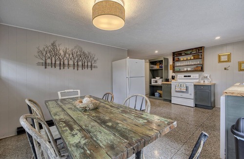 Ligonier Cabin | Surrender to Tranquility - Feather Ledge Cliffwood Colony