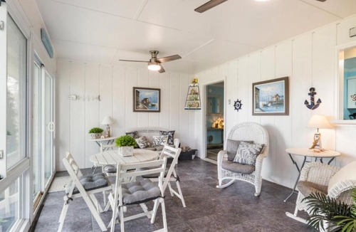 Newport House | Surrey Cottage